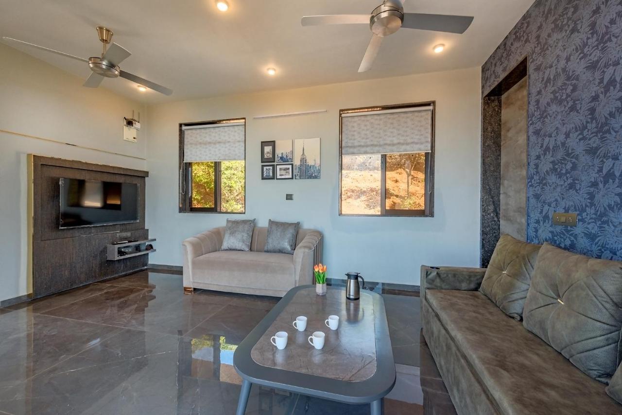 Saffronstays Heavone Trio, Lonavala Buitenkant foto