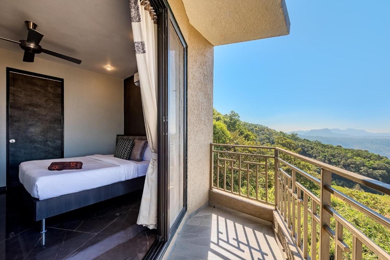 Saffronstays Heavone Trio, Lonavala Buitenkant foto