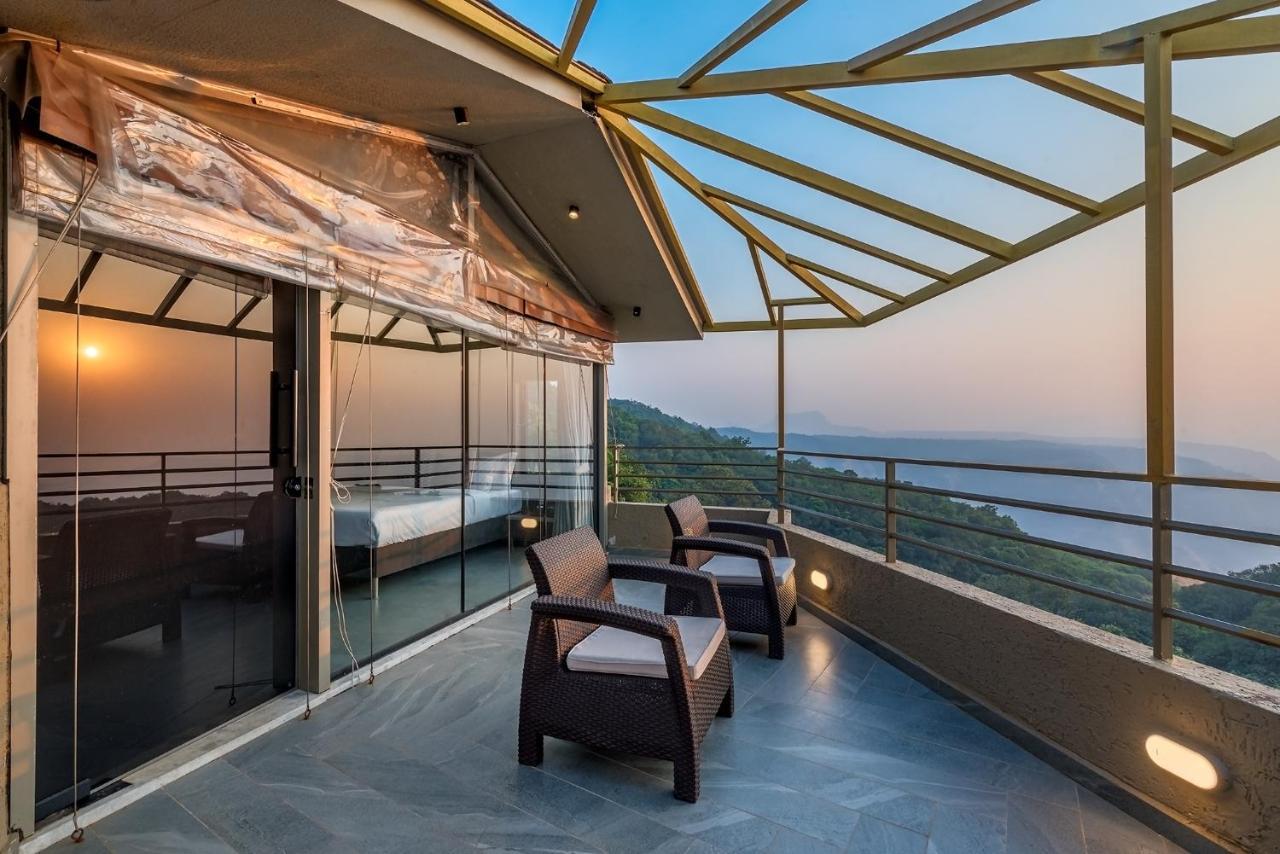 Saffronstays Heavone Trio, Lonavala Buitenkant foto