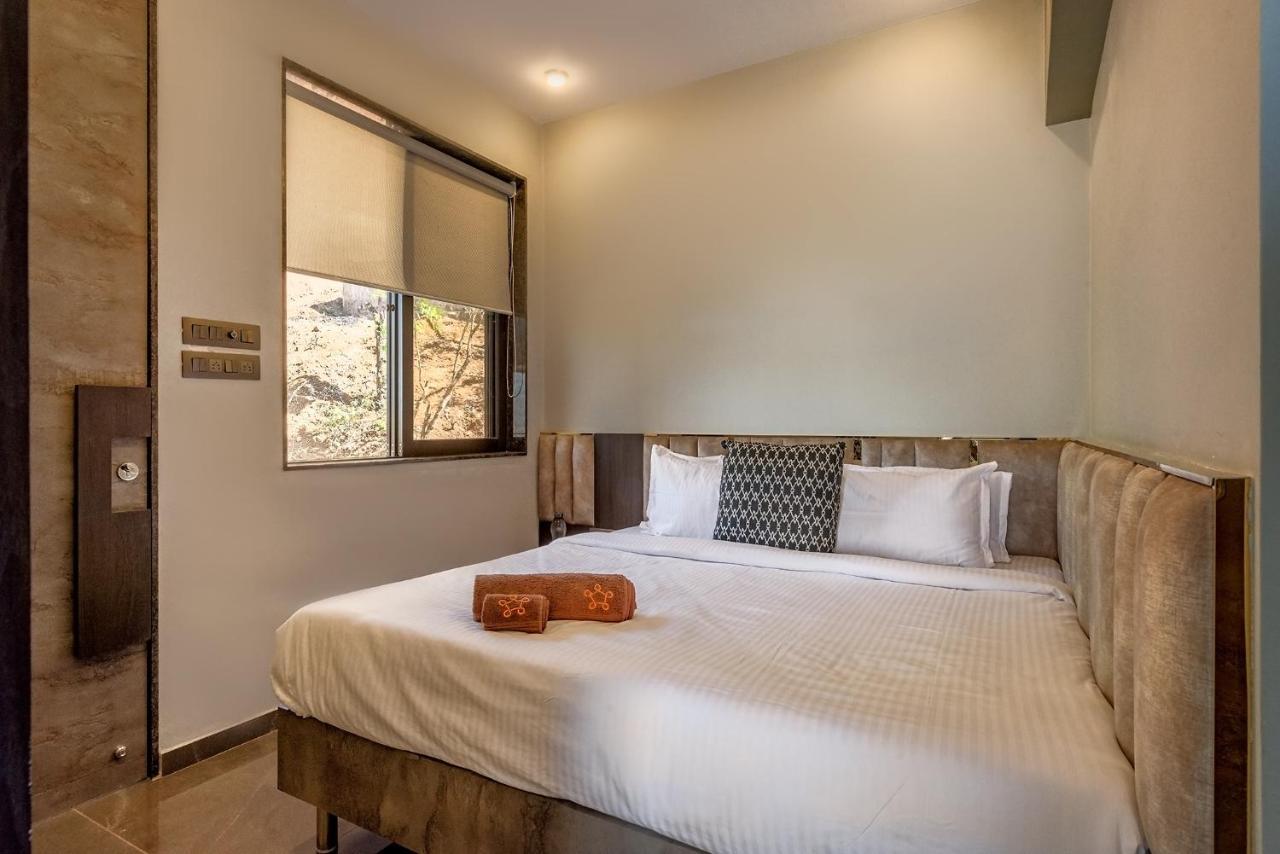 Saffronstays Heavone Trio, Lonavala Buitenkant foto
